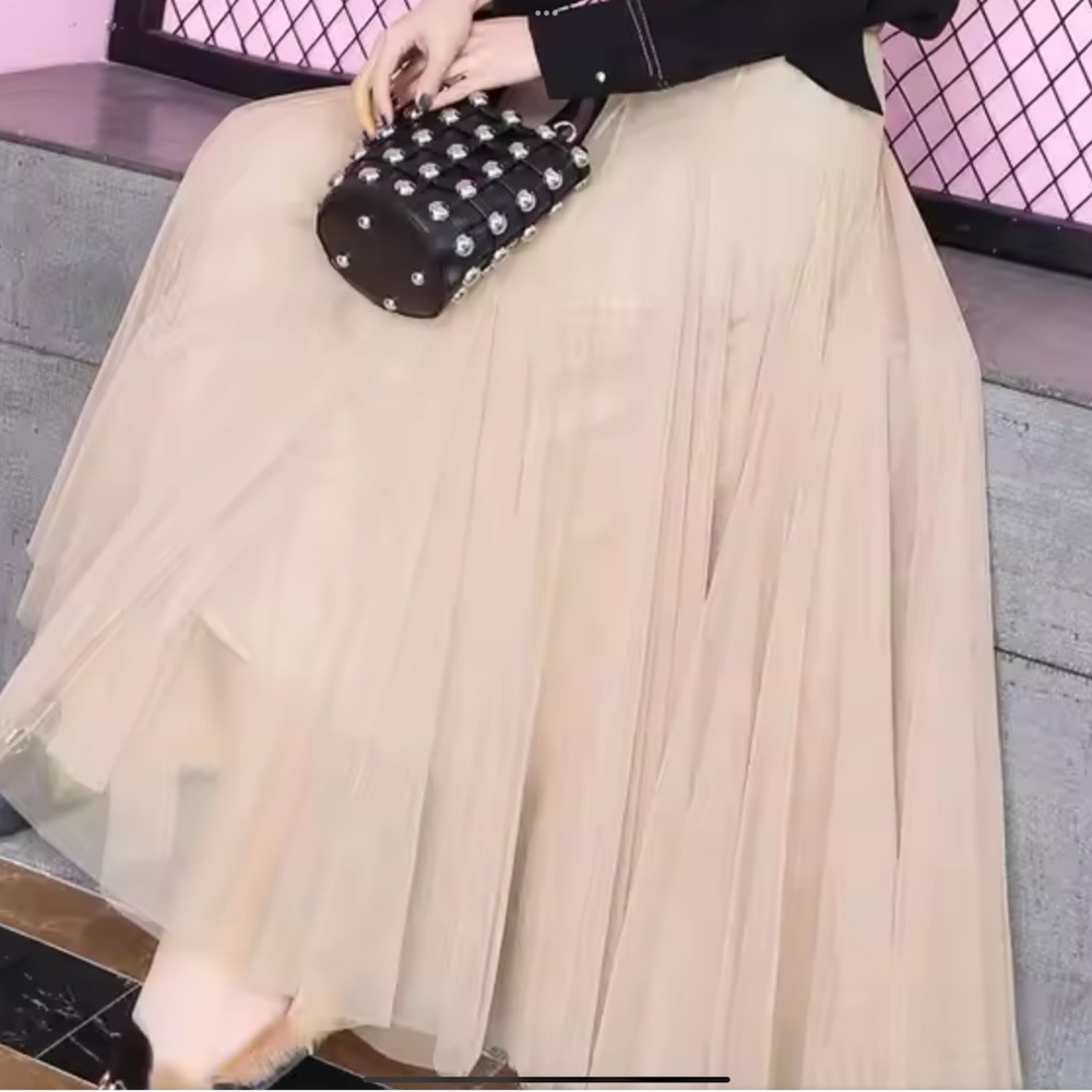 Elegant Beige Pleated Skirt